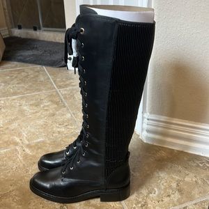 Louise et Cie lace up boots size 9 1/2. Brand new never worn.